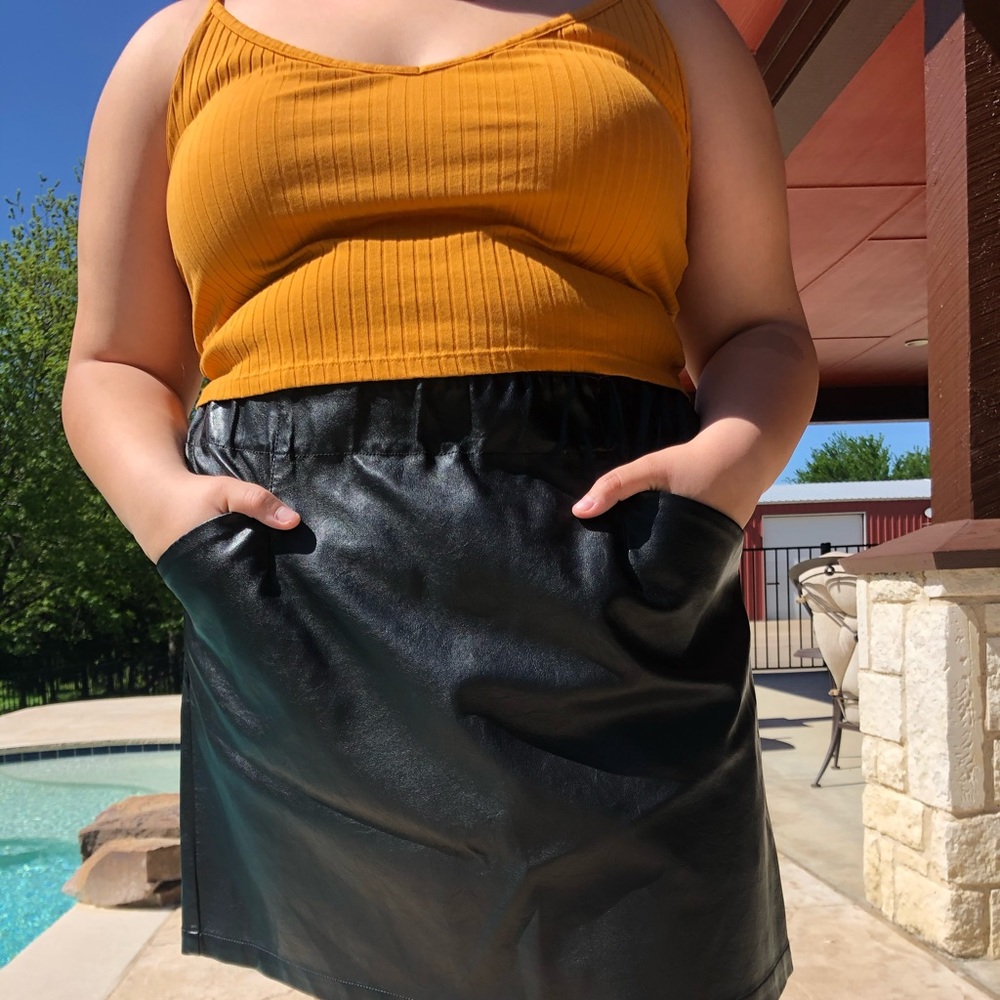 Black Leather A-Line Skirt | XL